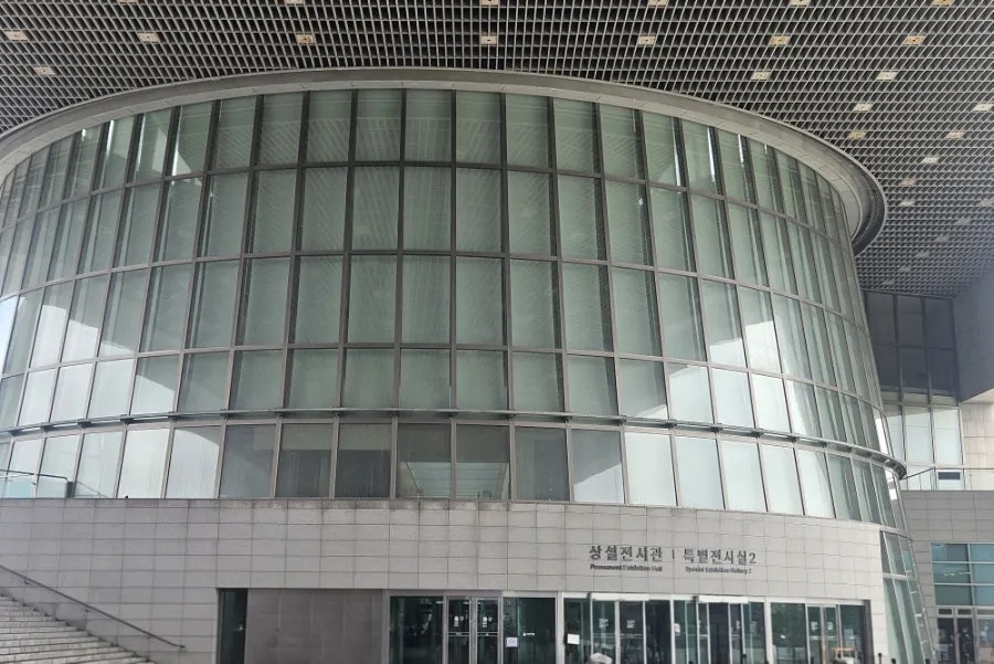 오늘은 남편이랑 국립중앙박물관 데이트 다녀온 날🏛️ | 평일이라 더 좋았던 서울 나들이